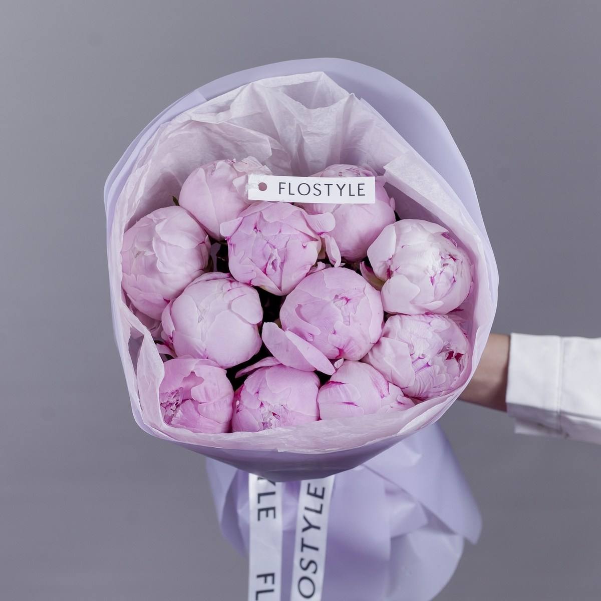 buket rozovyh pionov 11 pionov 8